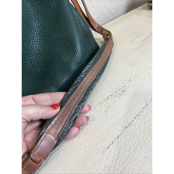 Vintage Dooney & Bourke Green All Weather Pebbled Leather Drawstring Bucket Bag - Picture 4 of 16